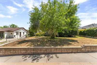 25107 Prospect, Loma Linda, CA 92354 - Photo 8