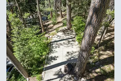404 Hillside, Lake Arrowhead, CA 92352 - Photo 20