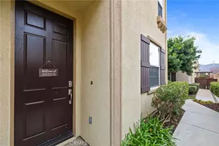 41945 Davenport Way, Murrieta, CA 92562 - Photo 2