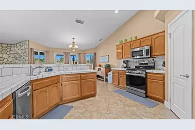 10916 Braceo, Victorville, CA 92392 - Photo 16