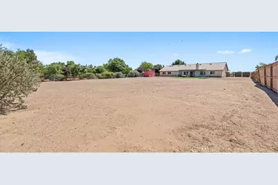 10916 Braceo, Victorville, CA 92392 - Photo 32