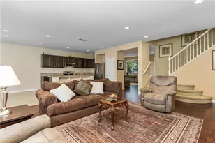 7101 Lemon Grass Ave, Eastvale, CA 92880 - Photo 8
