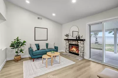 2869 W Esperanza, Rialto, CA 92377 - Photo 8
