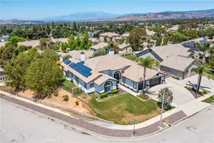 13596 Mesa Crest Dr, Yucaipa, CA 92399 - Photo 4