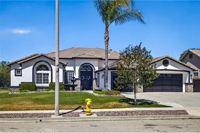 13596 Mesa Crest Drive, Yucaipa, CA 92399 - Photo 2