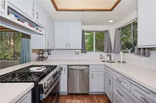 32801 Encina Dr, Arrowbear, CA 92382 - Photo 2