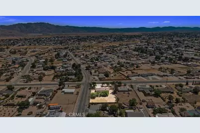 18298 Danbury, Hesperia, CA 92345 - Photo 32