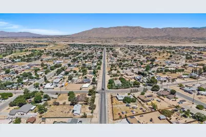 18298 Danbury, Hesperia, CA 92345 - Photo 40