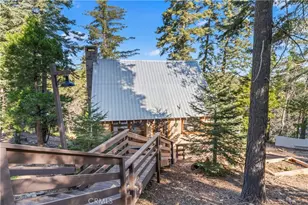 612 Rose Ln, Twin Peaks, CA 92391 - Photo 4