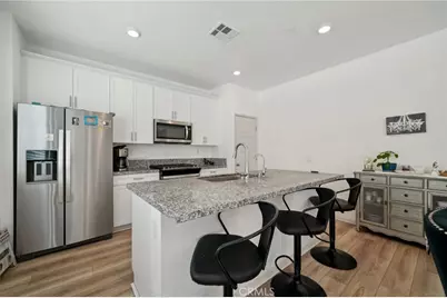 40567 Birchfield Drive, Temecula, CA 92591 - Photo 2
