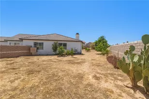 13900 Nelliebell, Victorville, CA 92392 - Photo 46