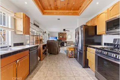 847 S Arrowhead, Rialto, CA 92376 - Photo 10