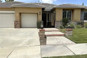 34834 Maplewood Ln, Yucaipa, CA 92399 - Photo 4