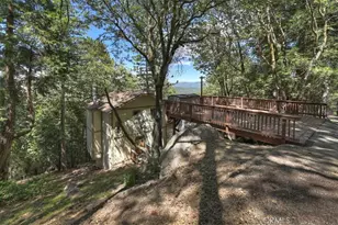 955 Coulter Pine, Crestline, CA 92325 - Photo 2