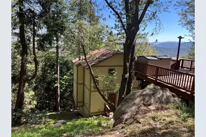 955 Coulter Pine, Crestline, CA 92325 - Photo 2