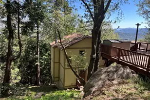 955 Coulter Pine, Crestline, CA 92325 - Photo 2