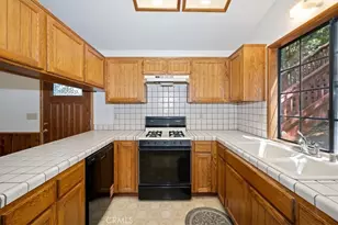 955 Coulter Pine, Crestline, CA 92325 - Photo 16