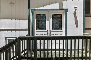 582 Grass Valley Ct, Lake Arrowhead, CA 92352 - Photo 4