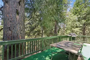 582 Grass Valley Ct, Lake Arrowhead, CA 92352 - Photo 36