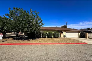 42055 Harmony Dr, Hemet, CA 92544 - Photo 10