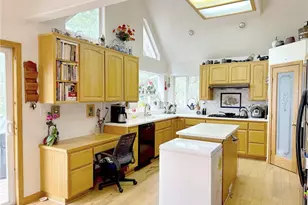292 N Fairway, Lake Arrowhead, CA 92352 - Photo 10