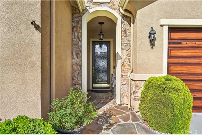 370 Irvine, Beaumont, CA 92223 - Photo 2