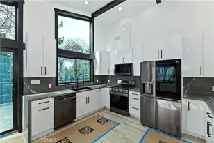 556 Lucerne Dr, Big Bear Lake, CA 92315 - Photo 12