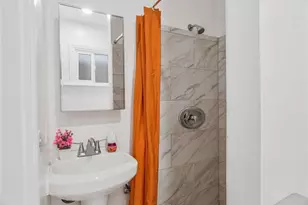 143 N Hobart Blvd, Los Angeles, CA 90004 - Photo 24
