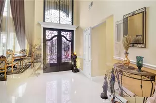 9229 Stoakes, Downey, CA 90240 - Photo 2