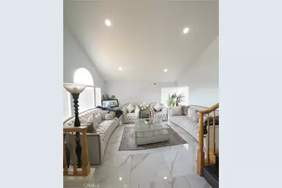 911 Homestead Road, Corona, CA 92878 - Photo 2