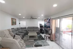 911 Homestead Rd, Corona, CA 92878 - Photo 10