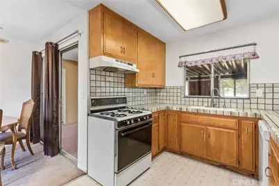 11965 Peach Tree, Yucaipa, CA 92399 - Photo 10