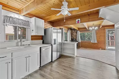 31041 Wild Oak, Running Springs, CA 92382 - Photo 10