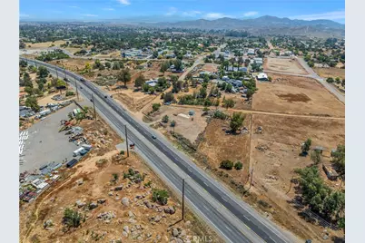 27520 State Highway 74, Perris, CA 92570 - Photo 10