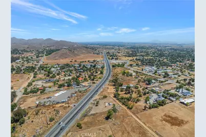 27520 State Highway 74, Perris, CA 92570 - Photo 12