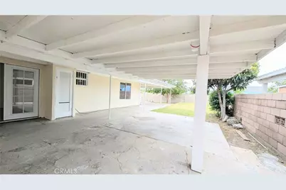 357 W Woodcrest St., Rialto, CA 92376 - Photo 6
