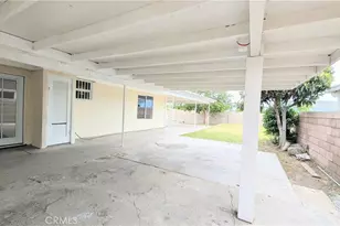 357 W Woodcrest St, Rialto, CA 92376 - Photo 6