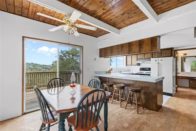 1334 St Anton, Lake Arrowhead, CA 92352 - Photo 10
