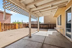 13736 Sunshine Terrace, Victorville, CA 92394 - Photo 10