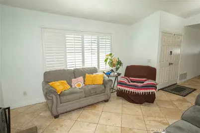 685 S Smoketree Avenue, Rialto, CA 92376 - Photo 8