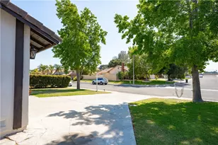685 S Smoketree Ave, Rialto, CA 92376 - Photo 30