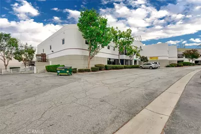 1747 Wright, La Verne, CA 91750 - Photo 4