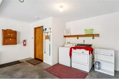 975 Teakwood Drive, Lake Arrowhead, CA 92352 - Photo 28