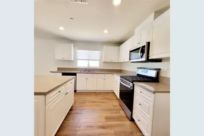 16625 Indian Summer, Victorville, CA 92395 - Photo 10