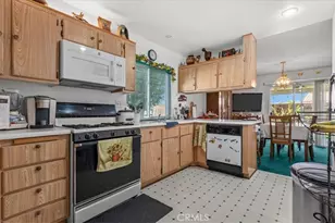 13662 Calzado Ct, Victorville, CA 92392 - Photo 12