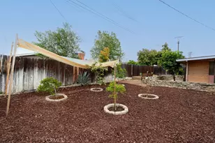 25 Dale Ln, Redlands, CA 92373 - Photo 20