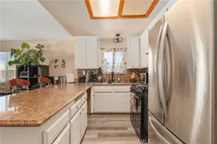 17343 Anastasia, Fontana, CA 92335 - Photo 12