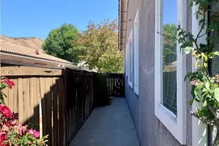 34209 Sherwood, Yucaipa, CA 92399 - Photo 22