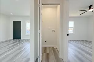 519 S Holly St, Compton, CA 90221 - Photo 16