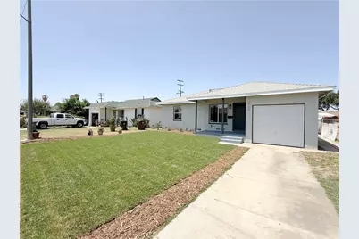 519 S Holly Street, Compton, CA 90221 - Photo 2